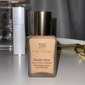 Estée Lauder Double Wear Foundation